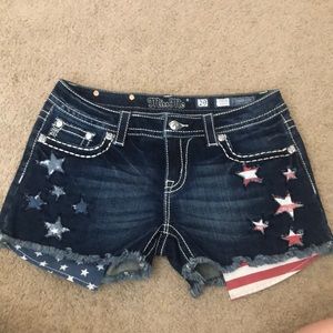 Worn 1 time!! Great condition - non smoking home